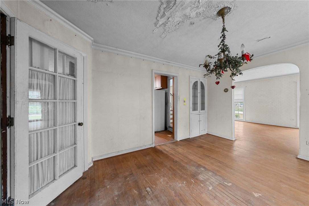19264 North Sagamore Road Cleveland, OH 44126 - Photo 10 of 47