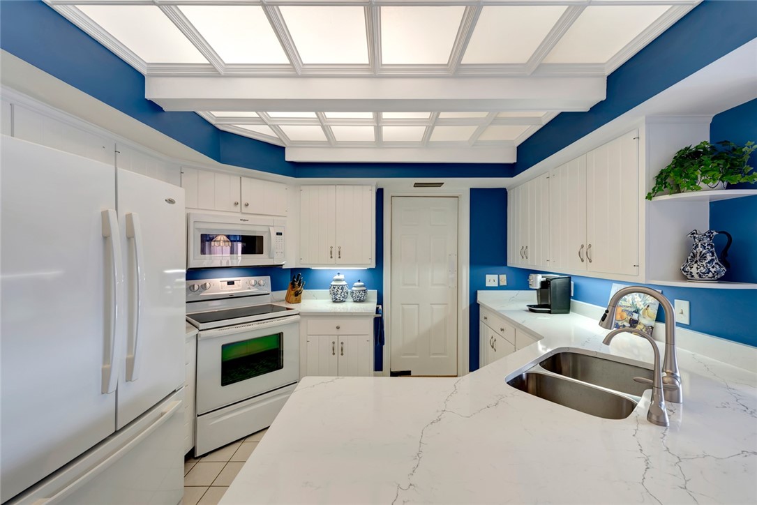 1070 Reef Road, Unit 206 Vero Beach, FL 32963 - Photo 20 of 35 Gallery Image 20