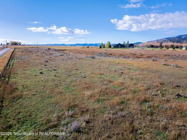 $325,000 | Lot 33 Marie Lane, Alpine, WY 83128
