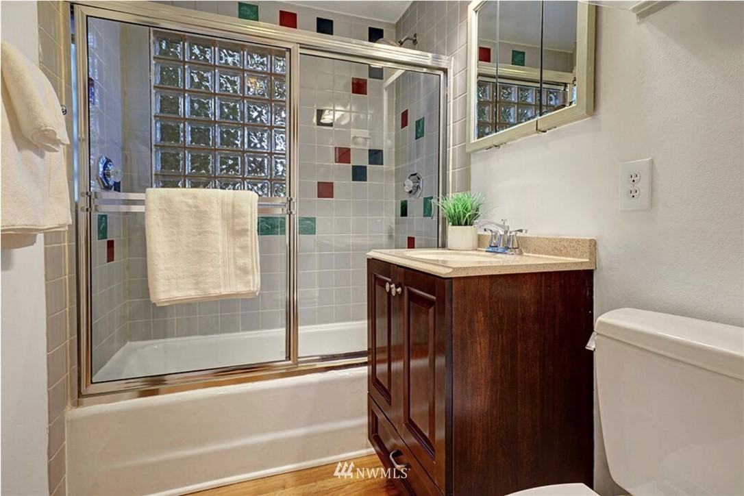 4141 Southwest Portland Street Seattle, WA 98136 - Photo 7 of 21 Gallery Image 7