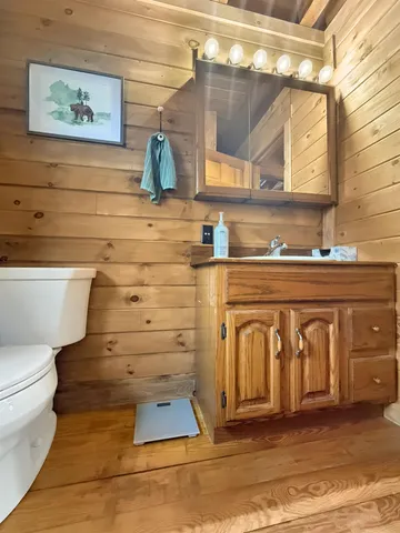 $379,000 | 1639 Halls Stream Road, Pittsburg, NH 03592