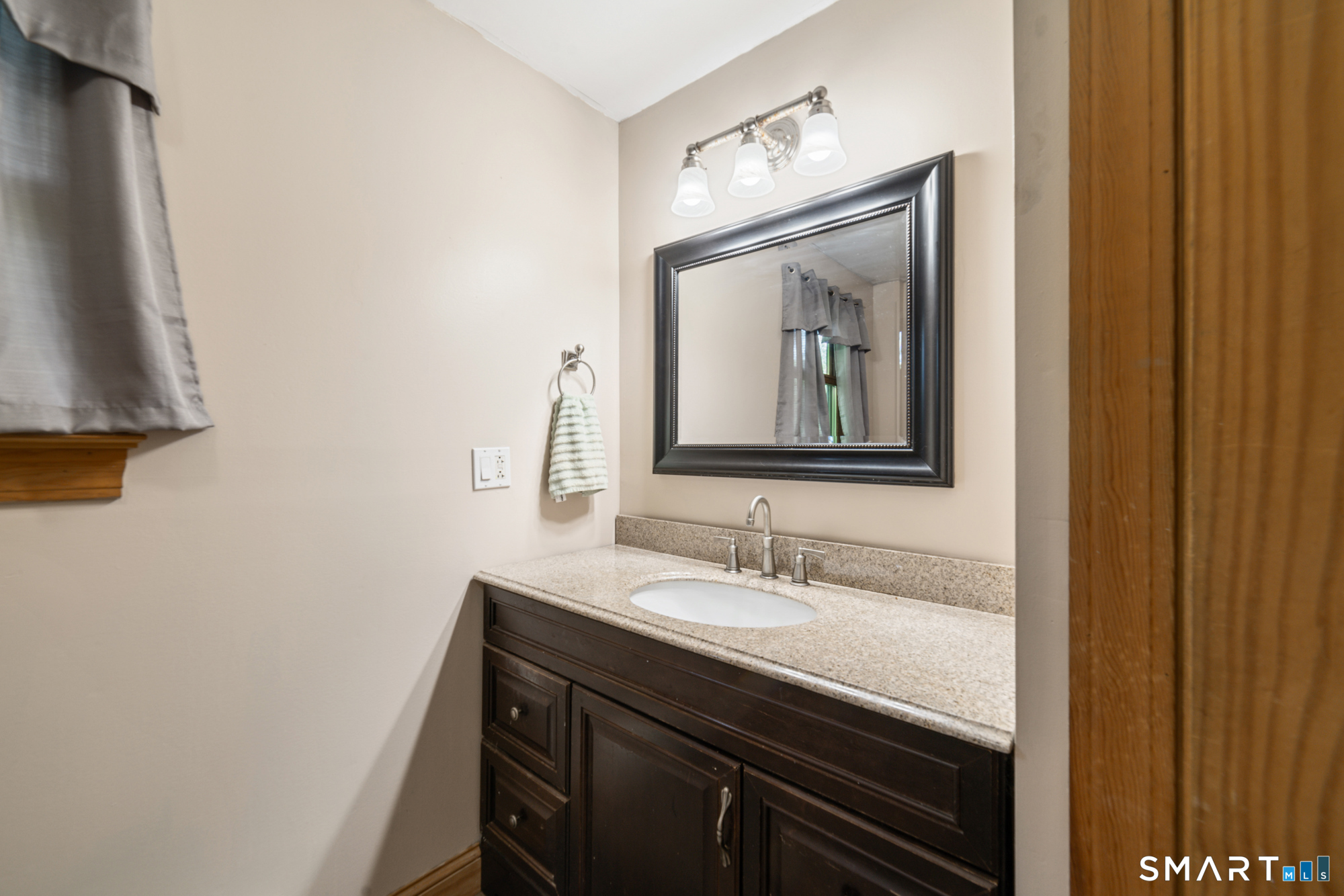 230 Reynolds Bridge Road Thomaston, CT 06787 - Photo 27 of 37