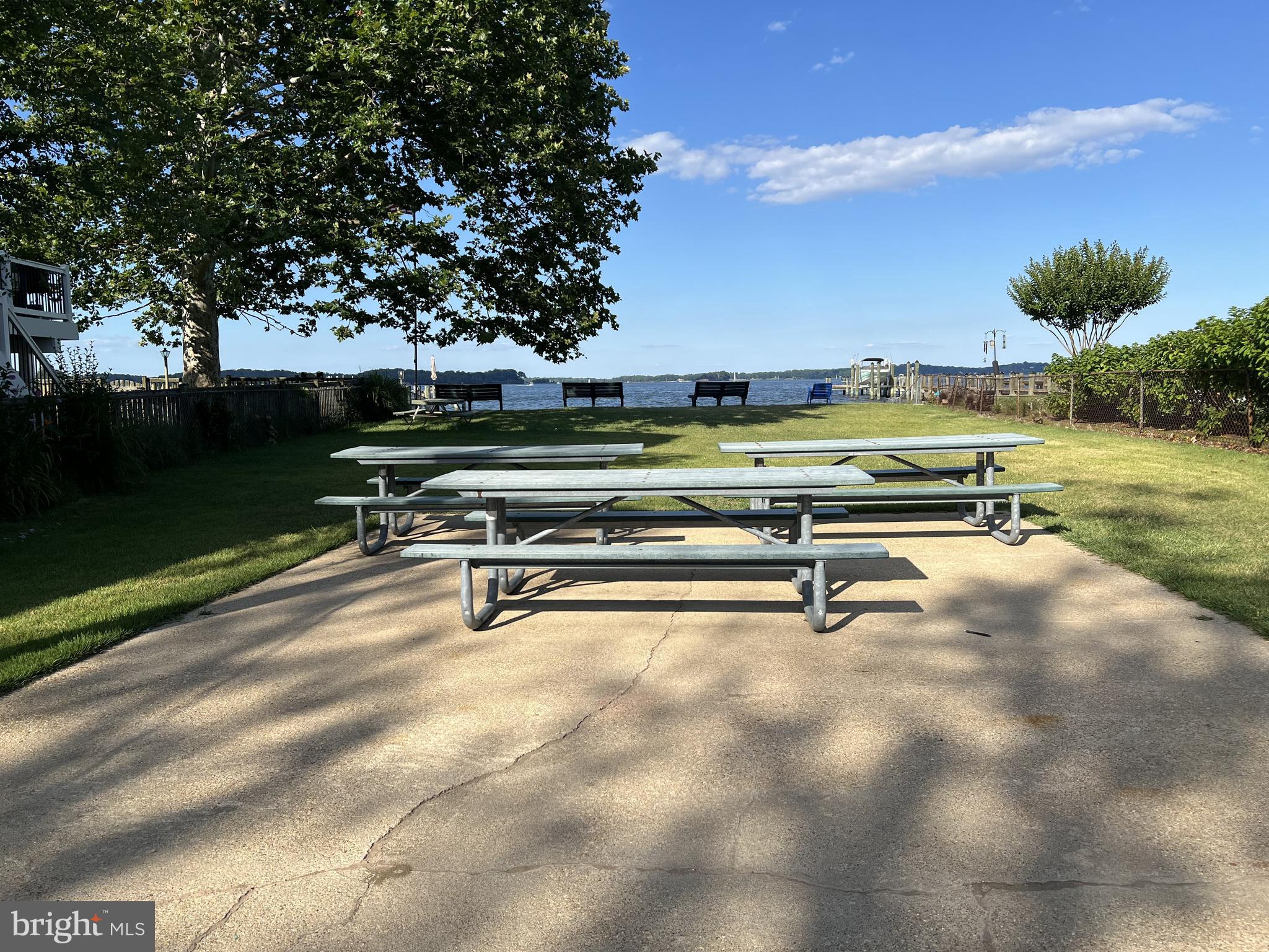 454 Manor Road Arnold, MD 21012 - Photo 35 of 36 Picnic Area