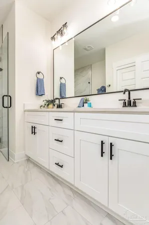 $2,850 | 520 North De Villiers Street, Unit B, Pensacola, FL 32501