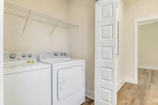 $2,850 | 520 North De Villiers Street, Unit B, Pensacola, FL 32501