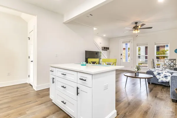 $2,850 | 520 North De Villiers Street, Unit B, Pensacola, FL 32501