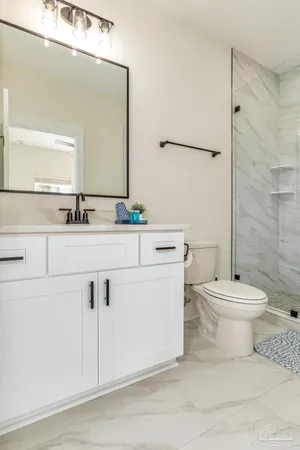 $2,850 | 520 North De Villiers Street, Unit B, Pensacola, FL 32501