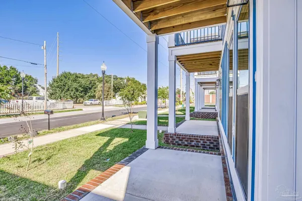 $2,850 | 520 North De Villiers Street, Unit B, Pensacola, FL 32501