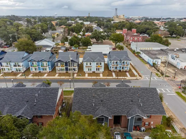 $2,850 | 520 North De Villiers Street, Unit B, Pensacola, FL 32501