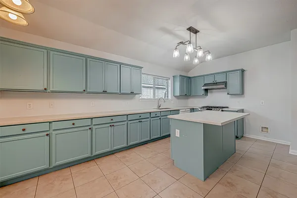 $2,400 | 1922 Bevington Oaks Circle, Katy, TX 77450