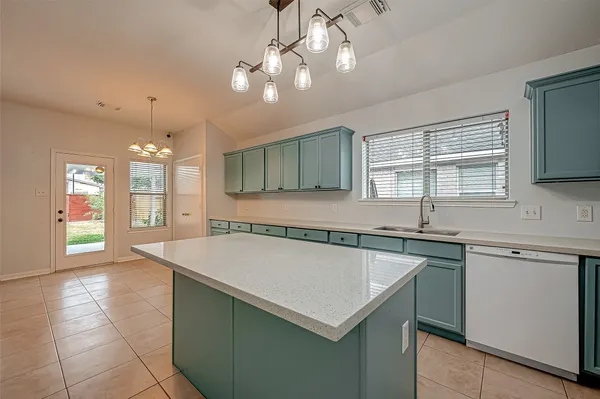 $2,400 | 1922 Bevington Oaks Circle, Katy, TX 77450