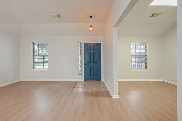 $2,400 | 1922 Bevington Oaks Circle, Katy, TX 77450