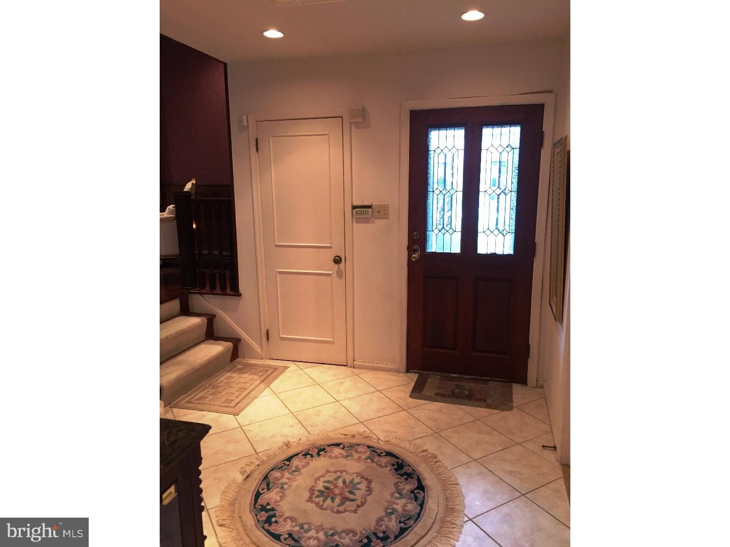 3631 Wheatsheaf Road Huntingdon Valley, PA 19006 - Photo 2 of 24 Foyer