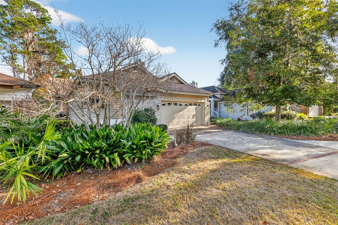 43 Bay Tree Court East St. Simons Island, GA 31522 - Photo 2 of 39