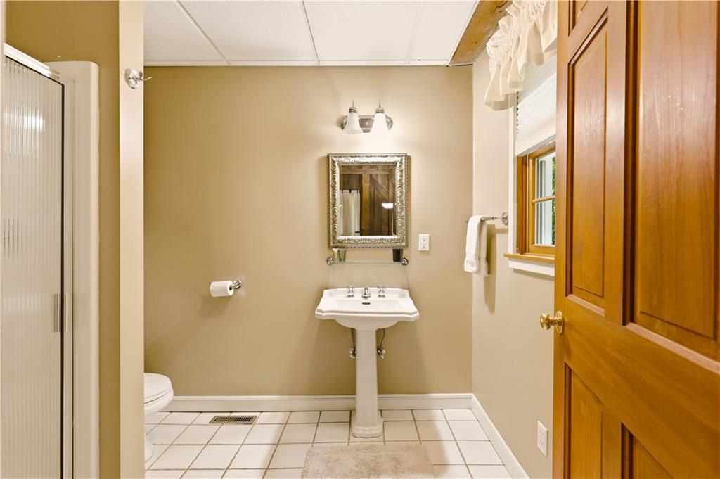 272 Mountainview Road Acme, PA 15610 - Photo 24 of 47