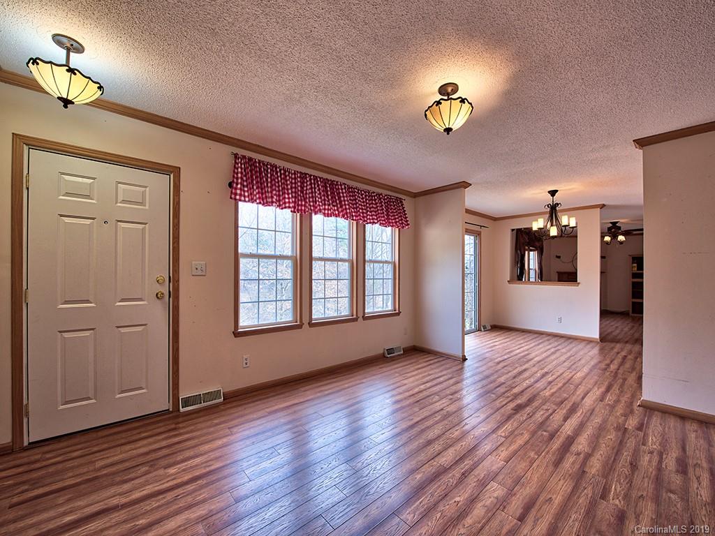 371 Bluebird Hill Road Canton, NC 28716 - Photo 14 of 30 Gallery Image 14