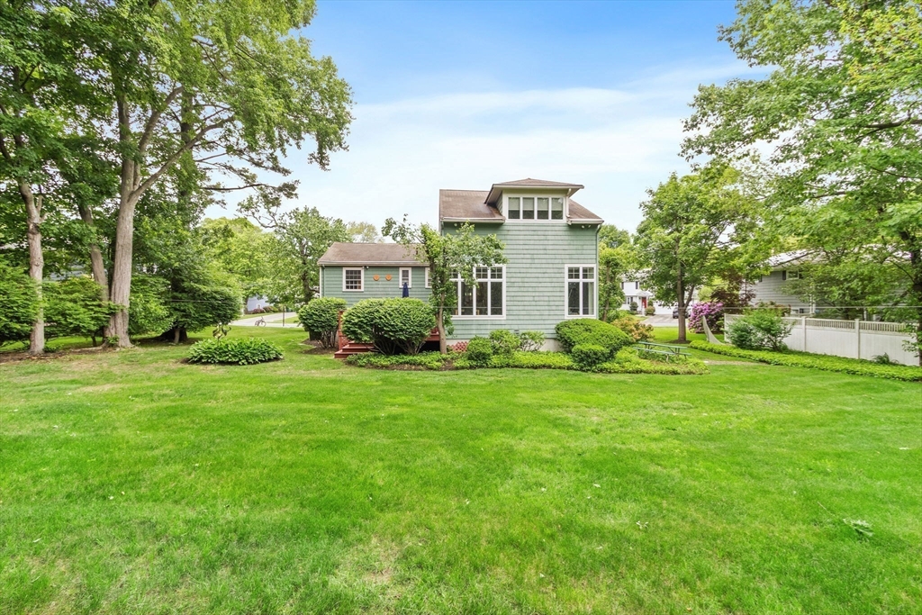 145 Meadowbrook Road Needham, MA 02492 - Photo 4 of 42