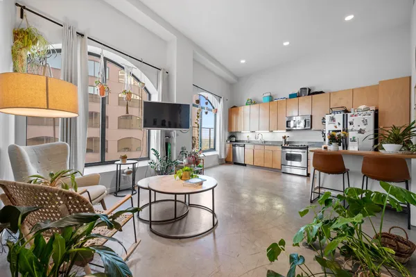 $2,300 | 507 Sabine Street, Unit 908, Austin, TX 78701