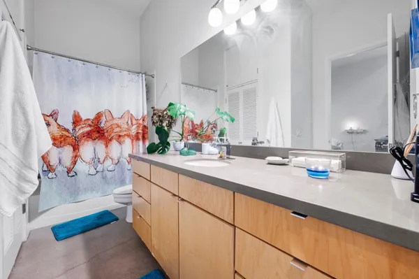 $2,300 | 507 Sabine Street, Unit 908, Austin, TX 78701