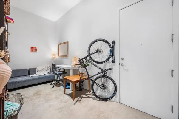 $2,300 | 507 Sabine Street, Unit 908, Austin, TX 78701