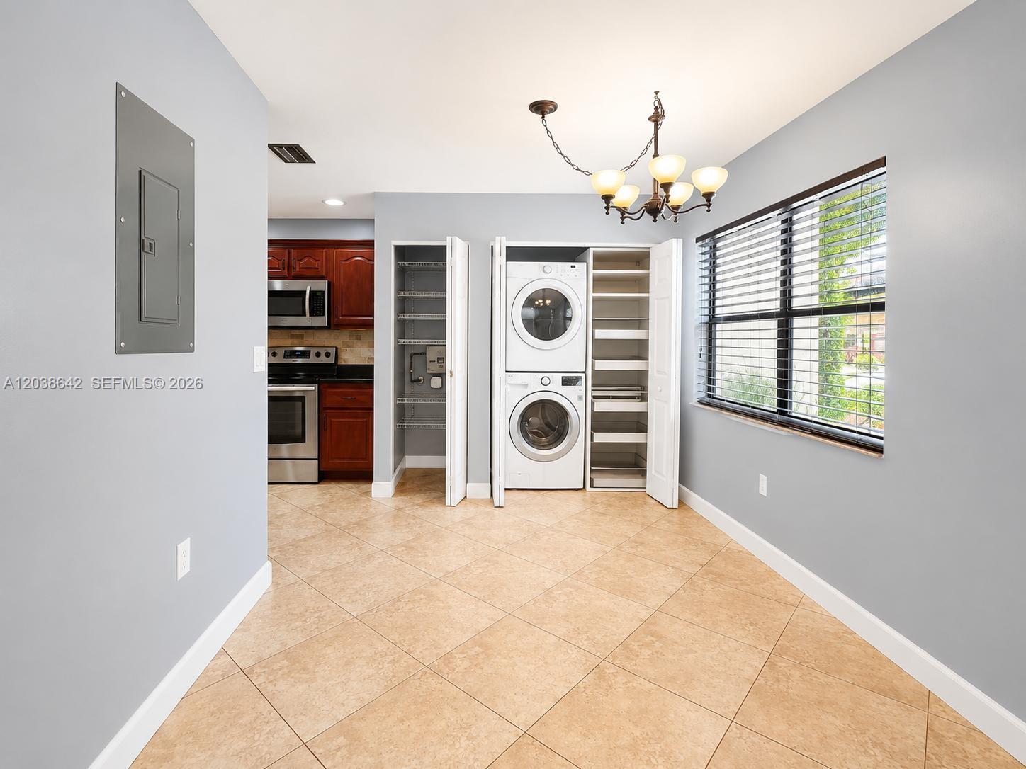 5476 Gate Lake Road, Unit 5476 Tamarac, FL 33319 - Photo 3 of 32