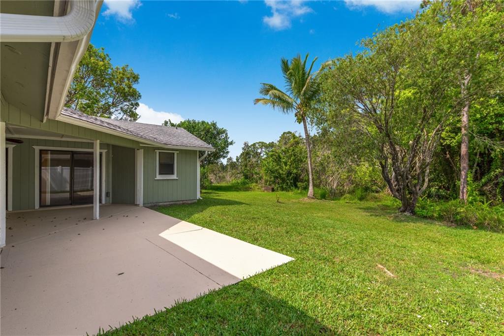 6798 Southeast Raintree Avenue Stuart, FL 34997 - Photo 12 of 18 Gallery Image 12
