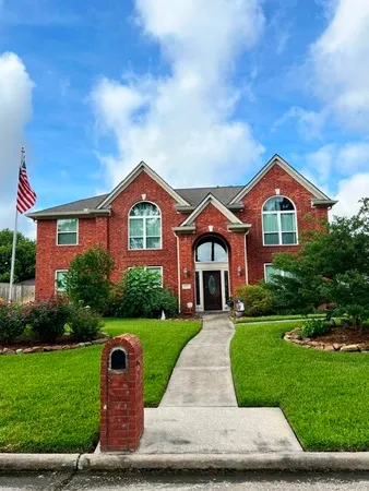 $460,000 | 19911 Powerscourt Drive, Humble, TX 77346