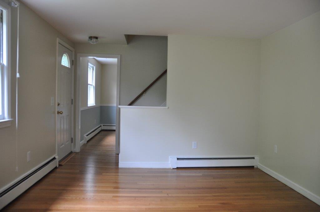 25 Carriage Road Cumberland Foreside, ME 04110 - Photo 6 of 29 Front entry