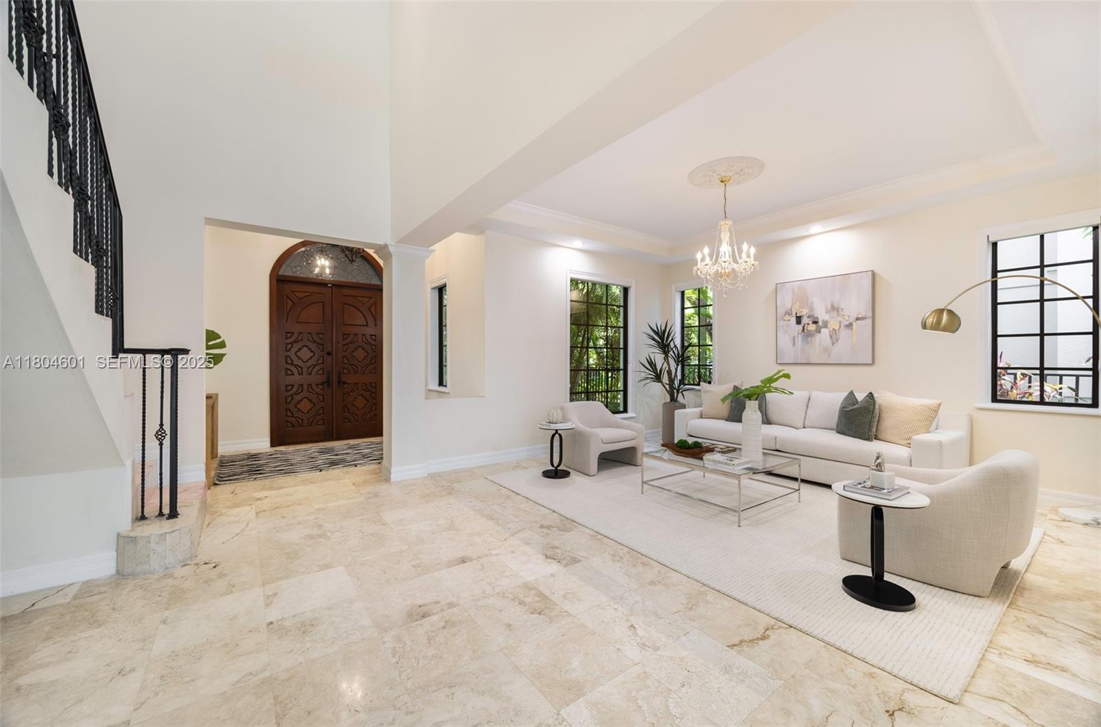 7250 Erwin Road Miami, FL 33143 - Photo 4 of 37