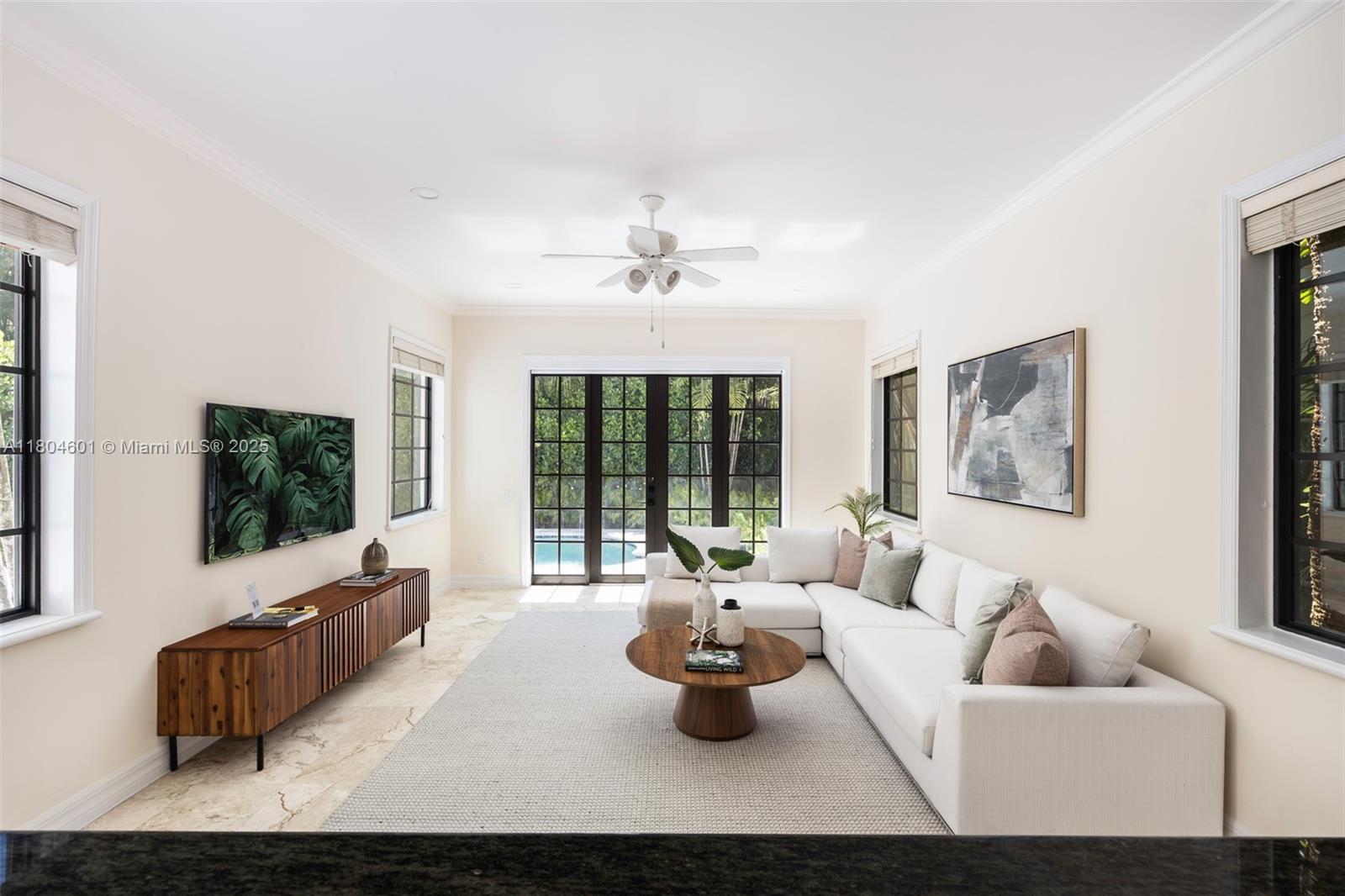 7250 Erwin Road Miami, FL 33143 - Photo 9 of 37