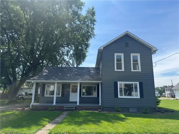 $160,000 | 218 Main Street West, Beach City, OH 44608