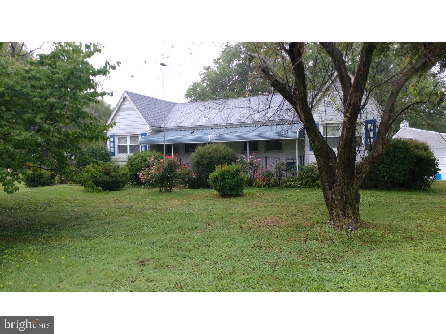 2182 Durham Road Langhorne, PA 19047 - Photo 2 of 23 Gallery Image 2