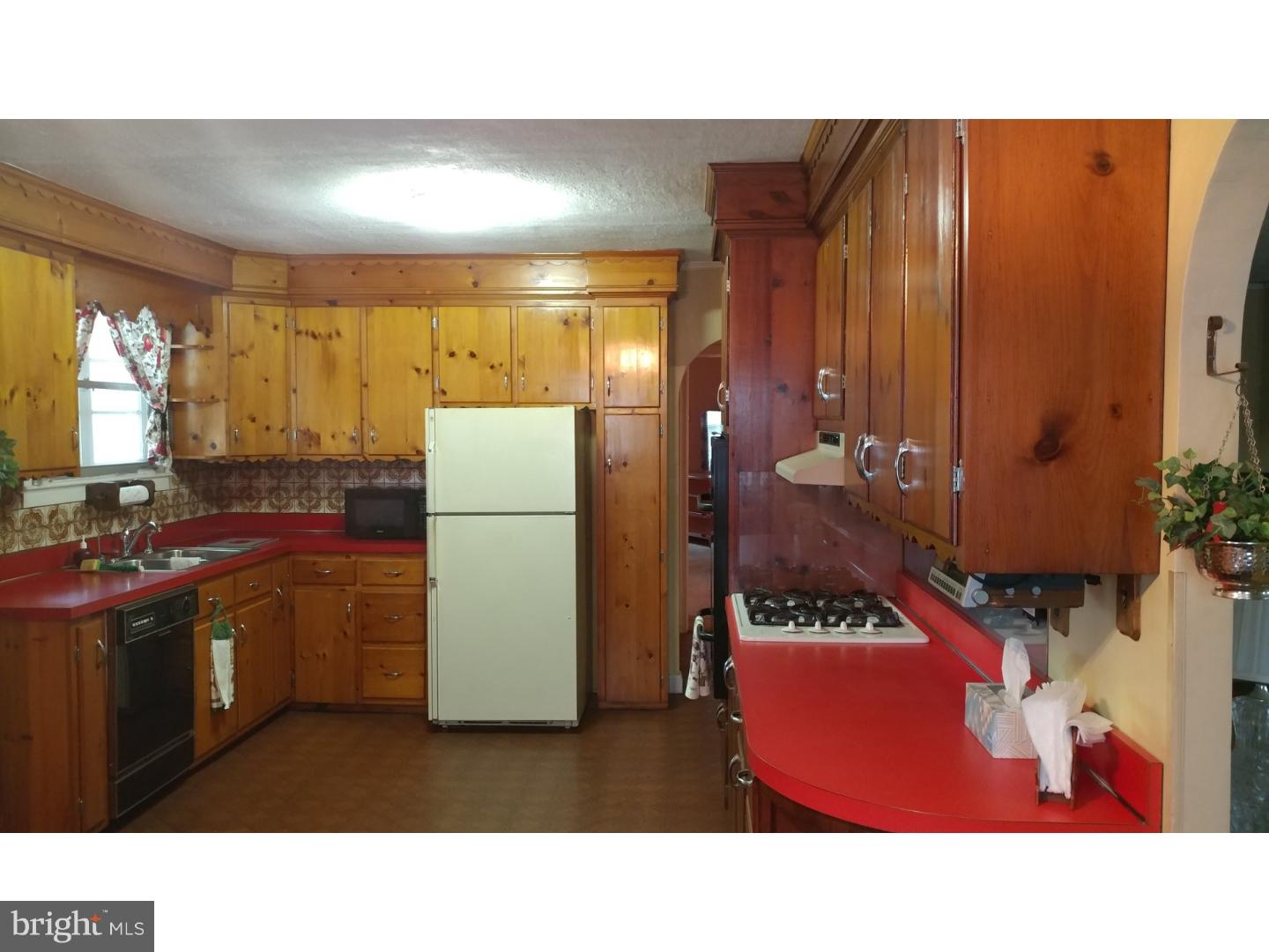 2182 Durham Road Langhorne, PA 19047 - Photo 11 of 23 Gallery Image 11