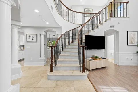$1,645,000 | 919 Hollywood Boulevard, Hollywood, FL 33019
