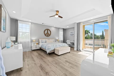 $1,645,000 | 919 Hollywood Boulevard, Hollywood, FL 33019