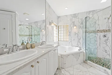 $1,645,000 | 919 Hollywood Boulevard, Hollywood, FL 33019