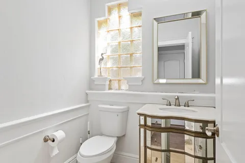 $1,645,000 | 919 Hollywood Boulevard, Hollywood, FL 33019