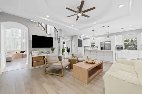 $1,645,000 | 919 Hollywood Boulevard, Hollywood, FL 33019