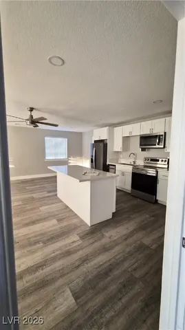 $2,800 | 5271 Deanna Street, Pahrump, NV 89048