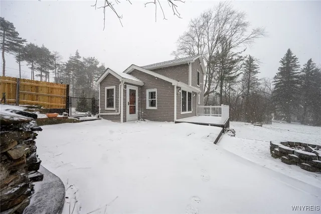 $285,000 | 5491 Ellicott Road, Orchard Park, NY 14127