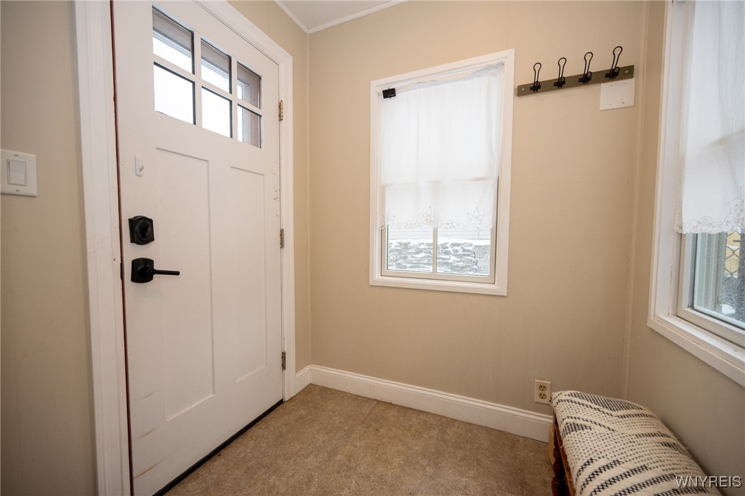 5491 Ellicott Road Orchard Park, NY 14127 - Photo 3 of 34