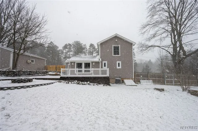 $285,000 | 5491 Ellicott Road, Orchard Park, NY 14127