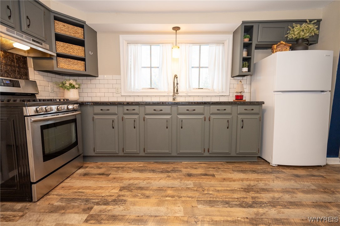 5491 Ellicott Road Orchard Park, NY 14127 - Photo 6 of 34