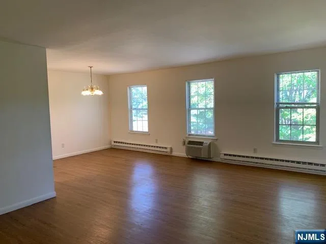 $2,100 | 71 C Hawthorne Avenue, Unit C), Park Ridge, NJ 07656