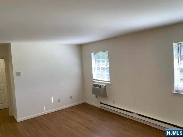 $2,100 | 71 C Hawthorne Avenue, Unit C), Park Ridge, NJ 07656