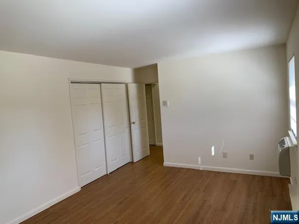 $2,100 | 71 C Hawthorne Avenue, Unit C), Park Ridge, NJ 07656