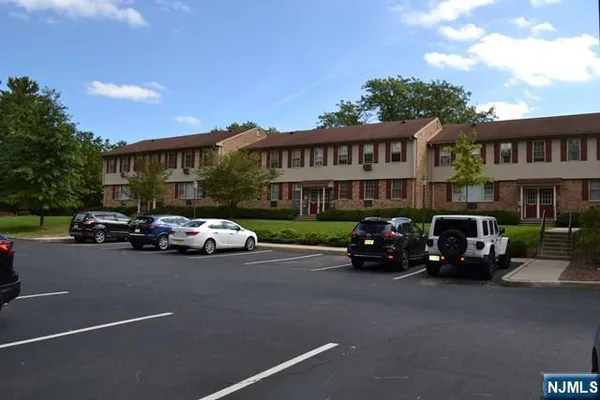 $2,100 | 71 C Hawthorne Avenue, Unit C), Park Ridge, NJ 07656