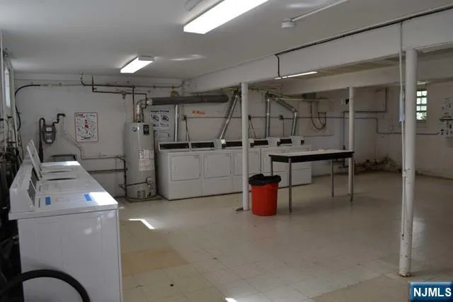 $2,100 | 71 C Hawthorne Avenue, Unit C), Park Ridge, NJ 07656