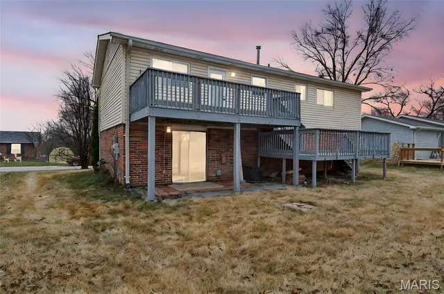 $310,000 | 1349 Nutmeg Drive, St. Charles, MO 63303