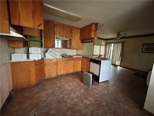 $100,000 | 1012 West 4th Street, Coffeyville, KS 67337